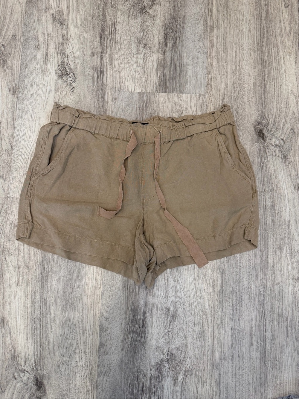 LOFT Medium Tan Linen Blend Pull On Shorts Drawstring Pockets